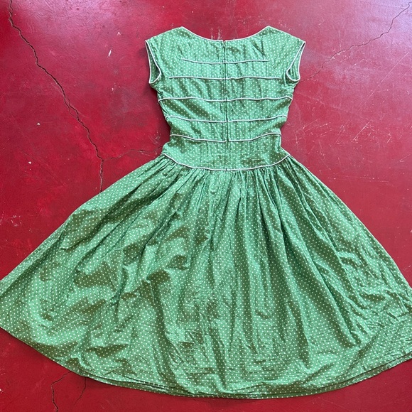 Unique Vintage Green Dress with White Dots - Picture 5 of 5